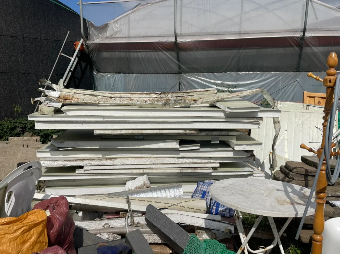 중고 패널 여러 장