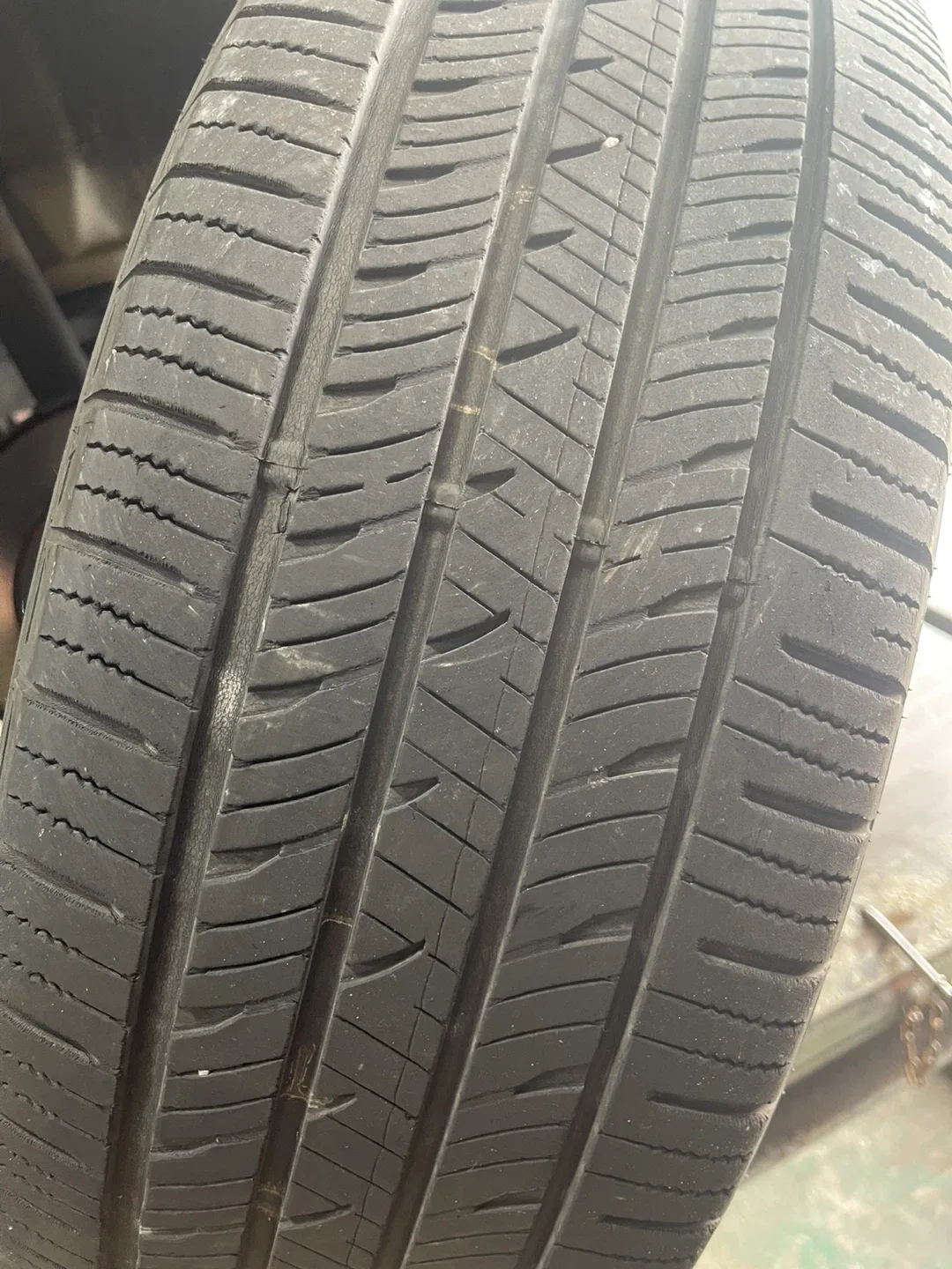 245 45 18 프라이머시3 중고 삽니다