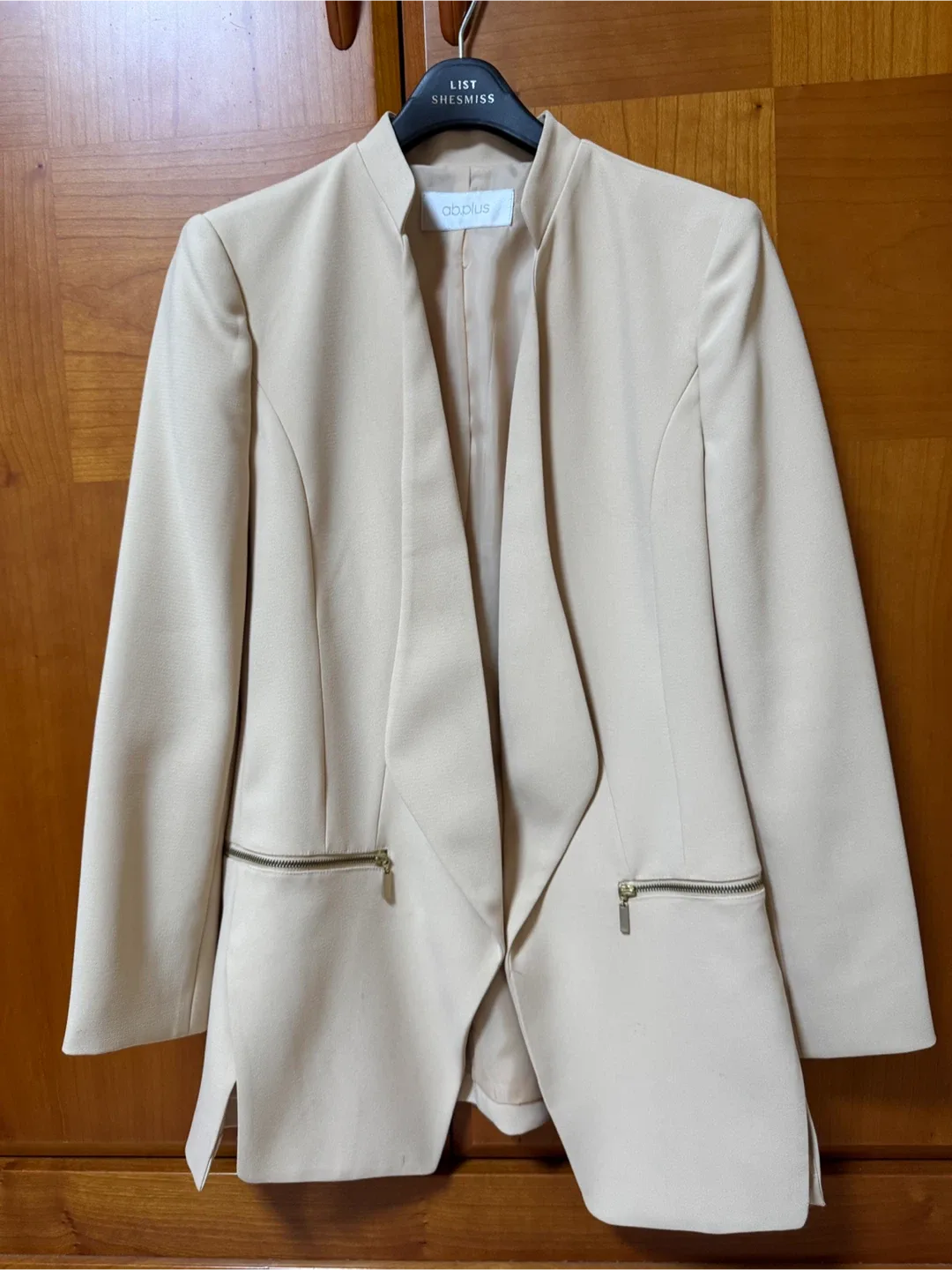 ab.plus 자켓.55 사이즈