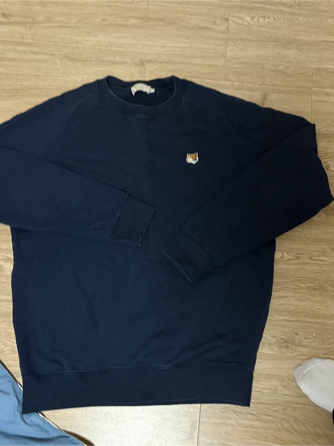 메종키츠네 네이비 맨투맨 XL