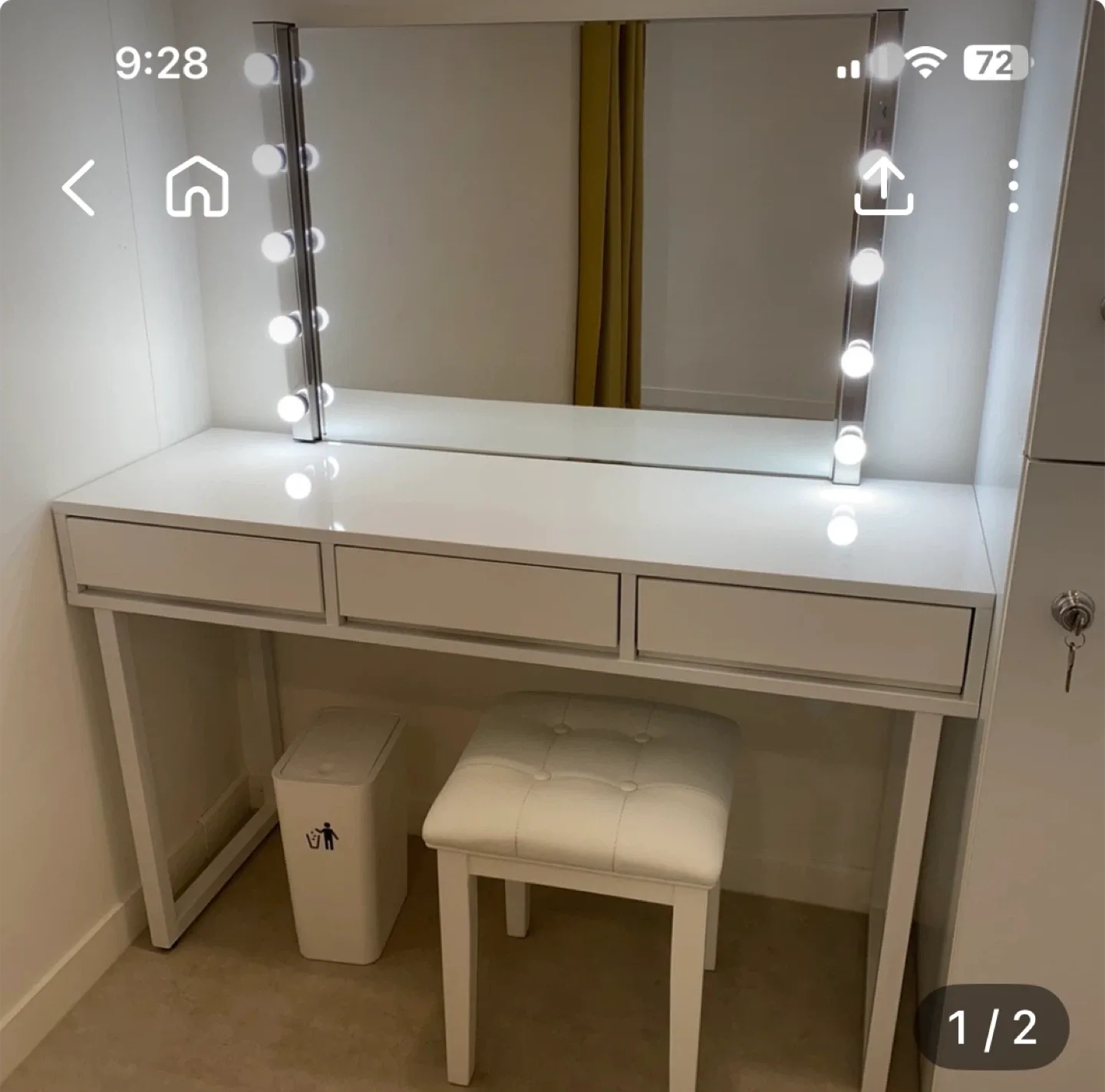 화이트 조명 화장대 (스툴 포함)