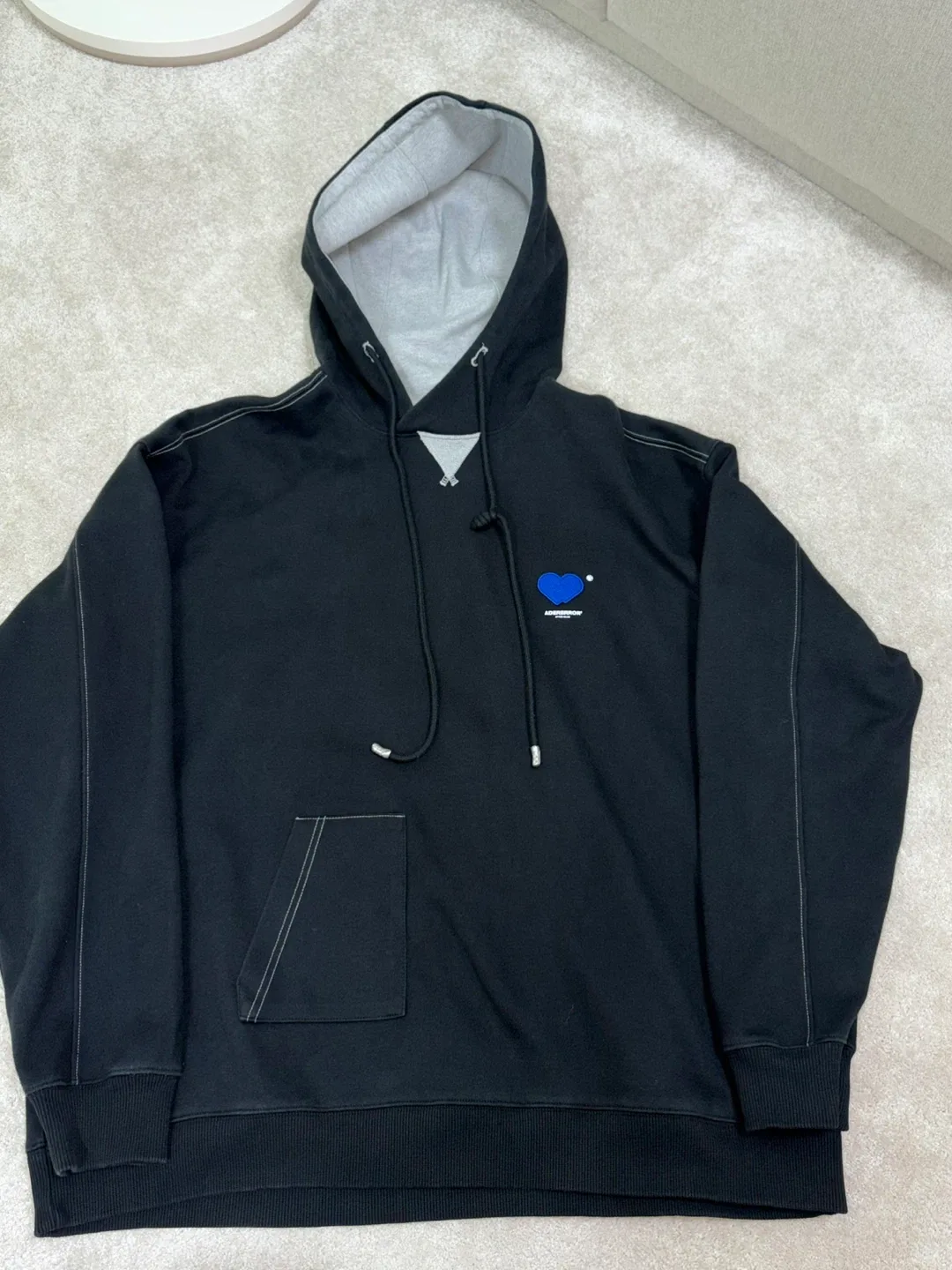 아더에러 하트 로고 후드티 A1