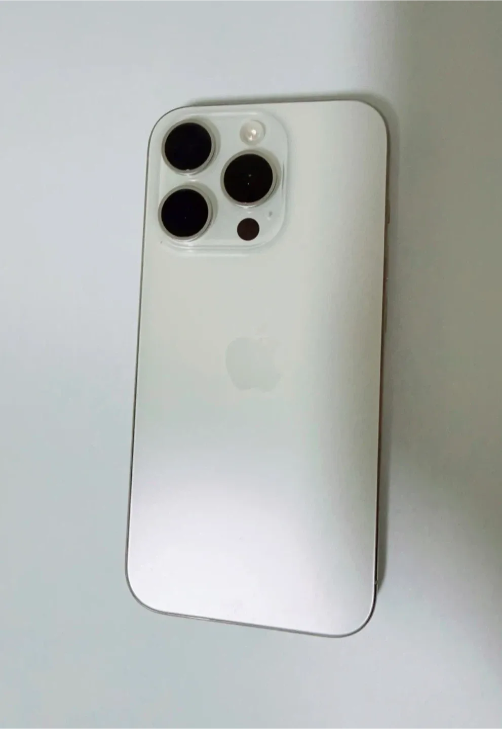 아이폰15Pro 실버