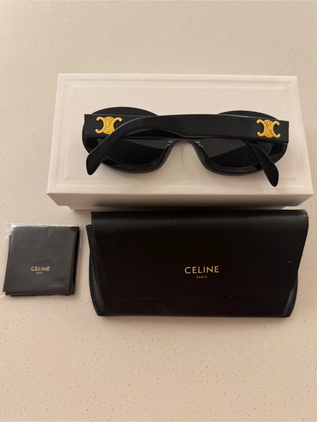 셀린느 트리옹프 01 블랙 선글라스 팔아요