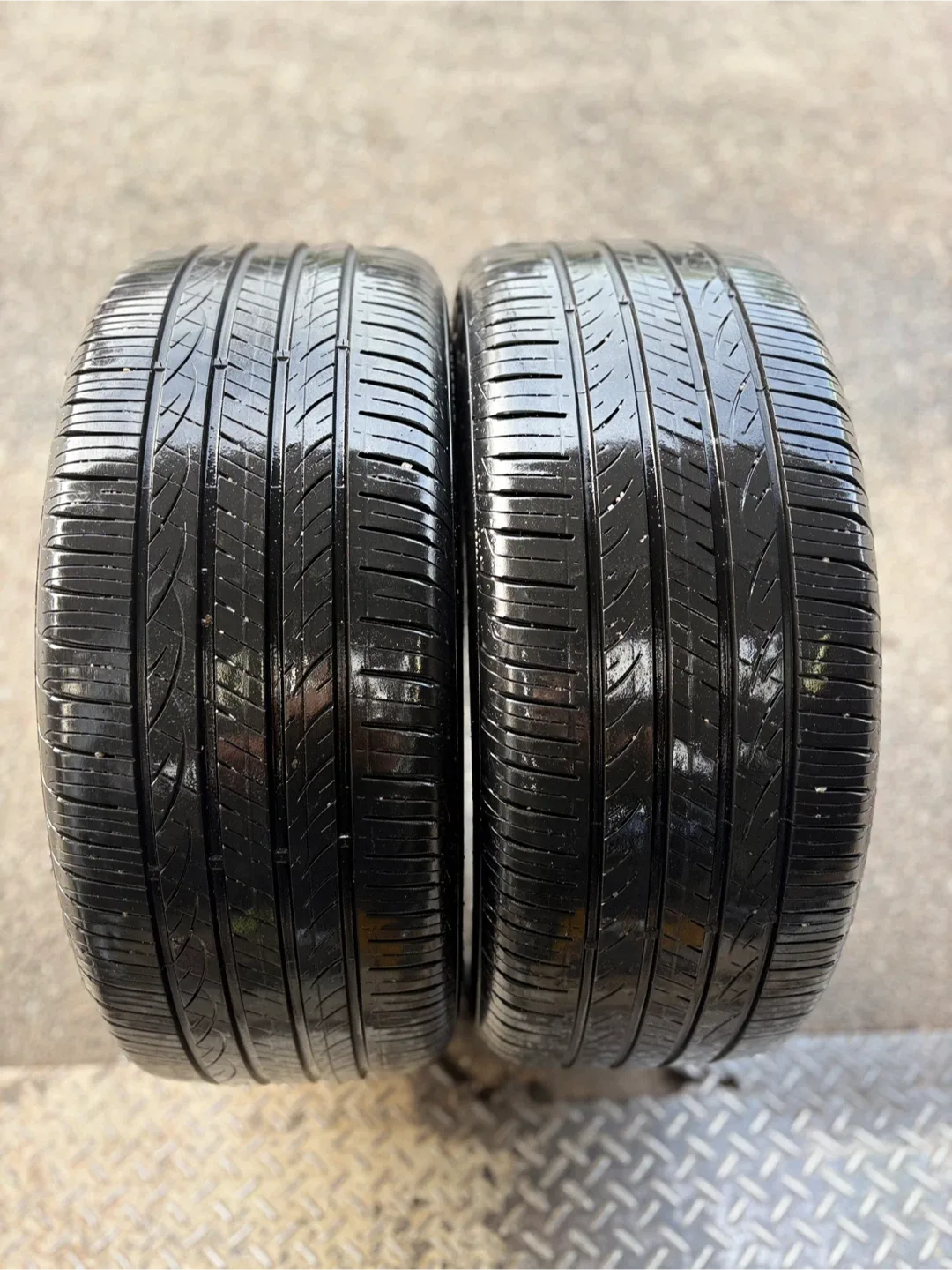 중고타이어 한국 235 45 18 2짝 팝니다