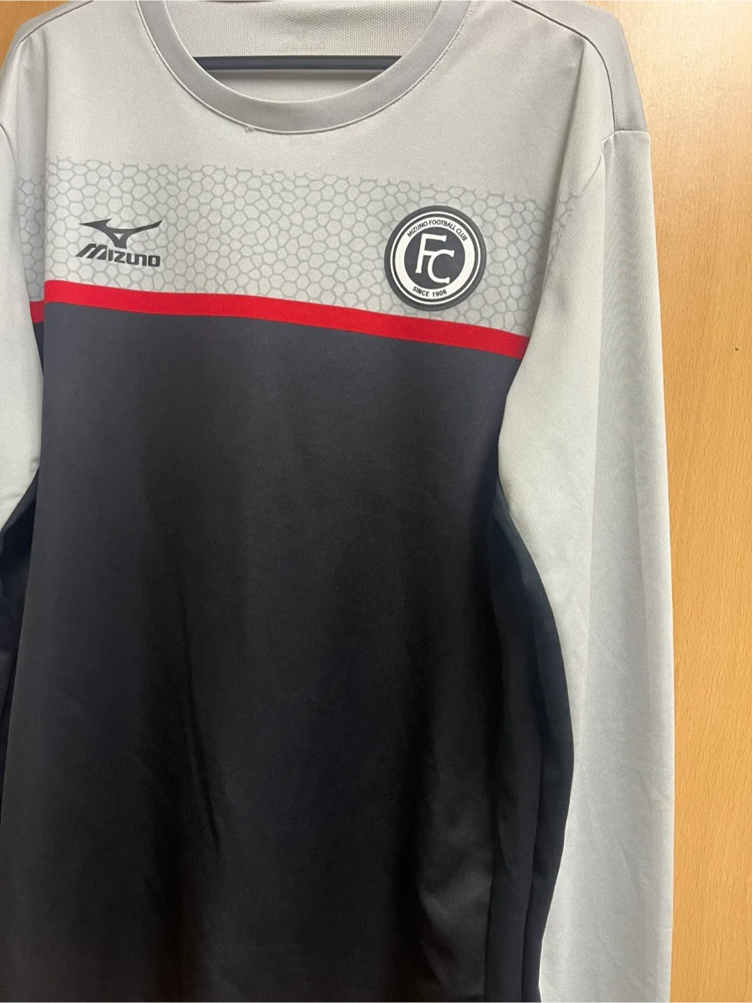 미즈노 긴팔 트레이닝 상의