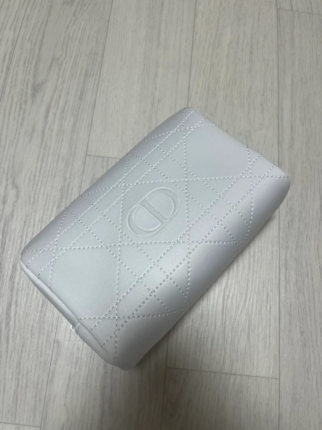 디올 파우치 (박스체 새상품)