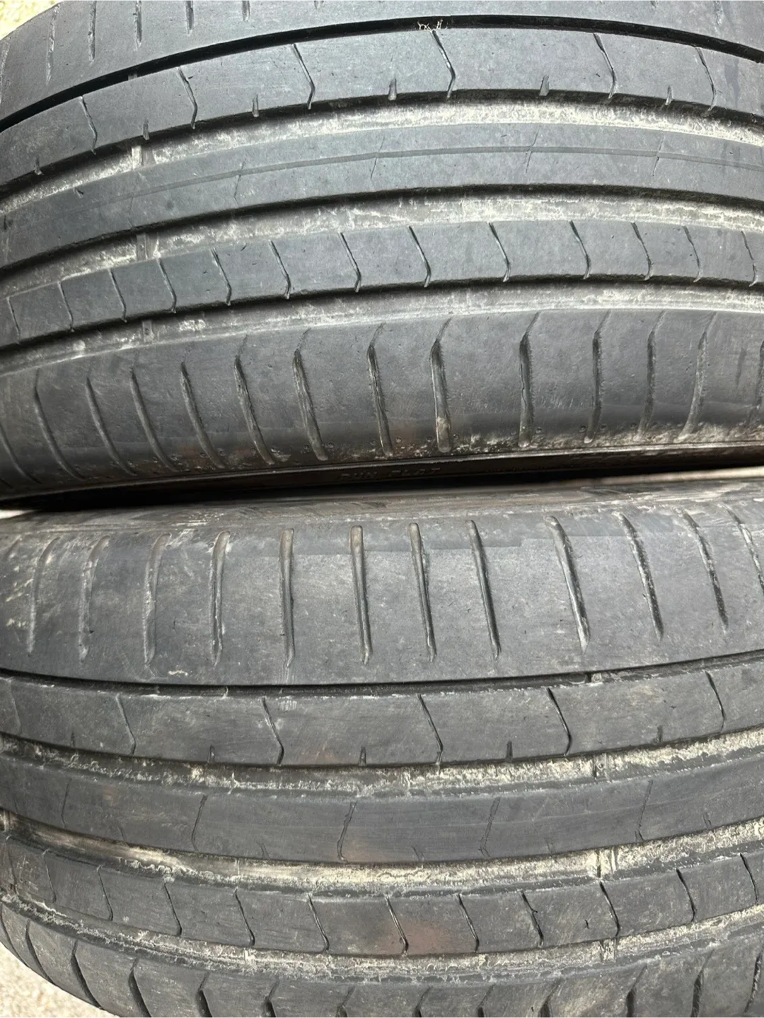 피렐리 중고 타이어 225/40R19 2짝