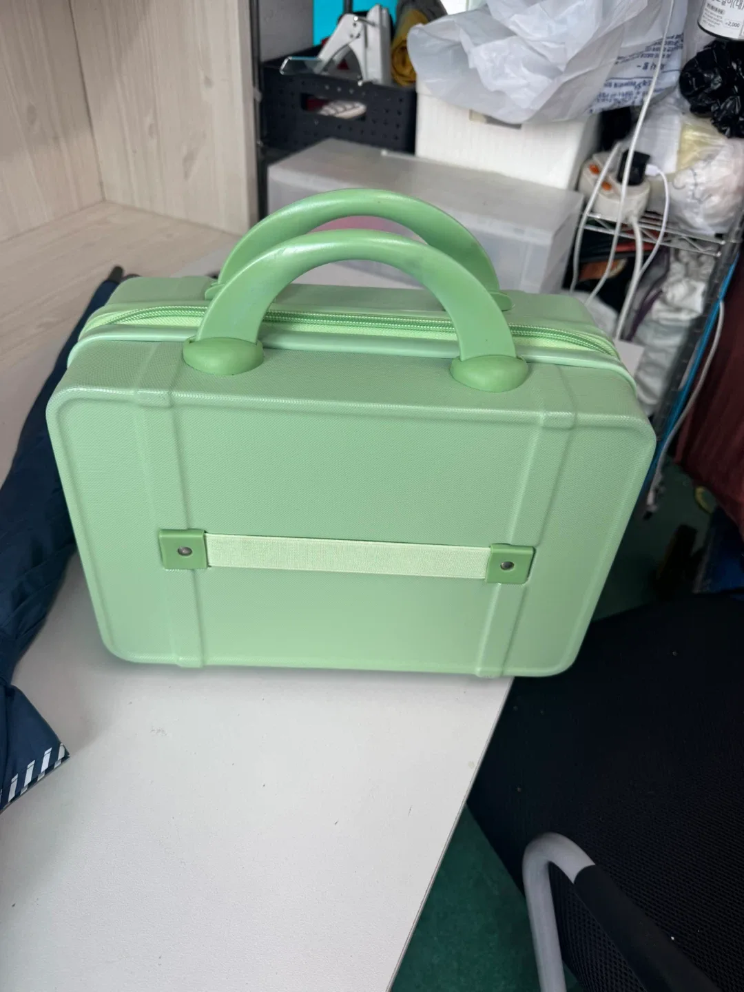 민트색 미니 캐리어 레디백(중고)