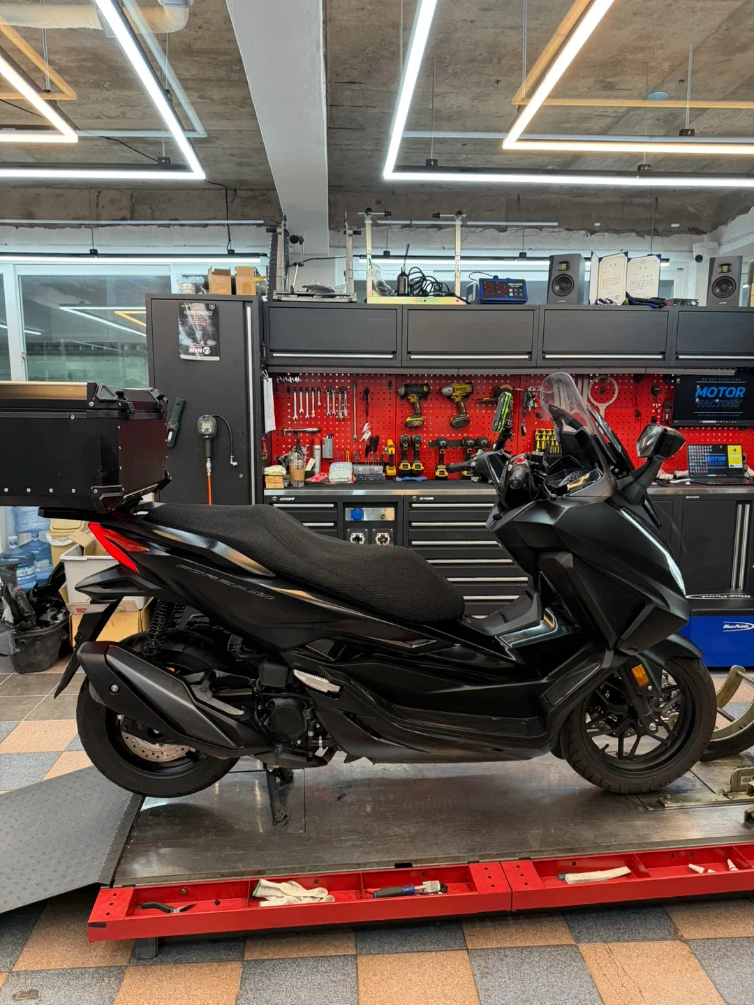 중고보증) 24년식 포르자350 배달세팅