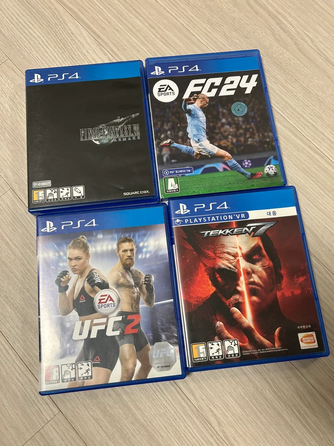 PS4 게임 타이틀 4개 (파이널판타지, FC24, UFC2, 철권7)