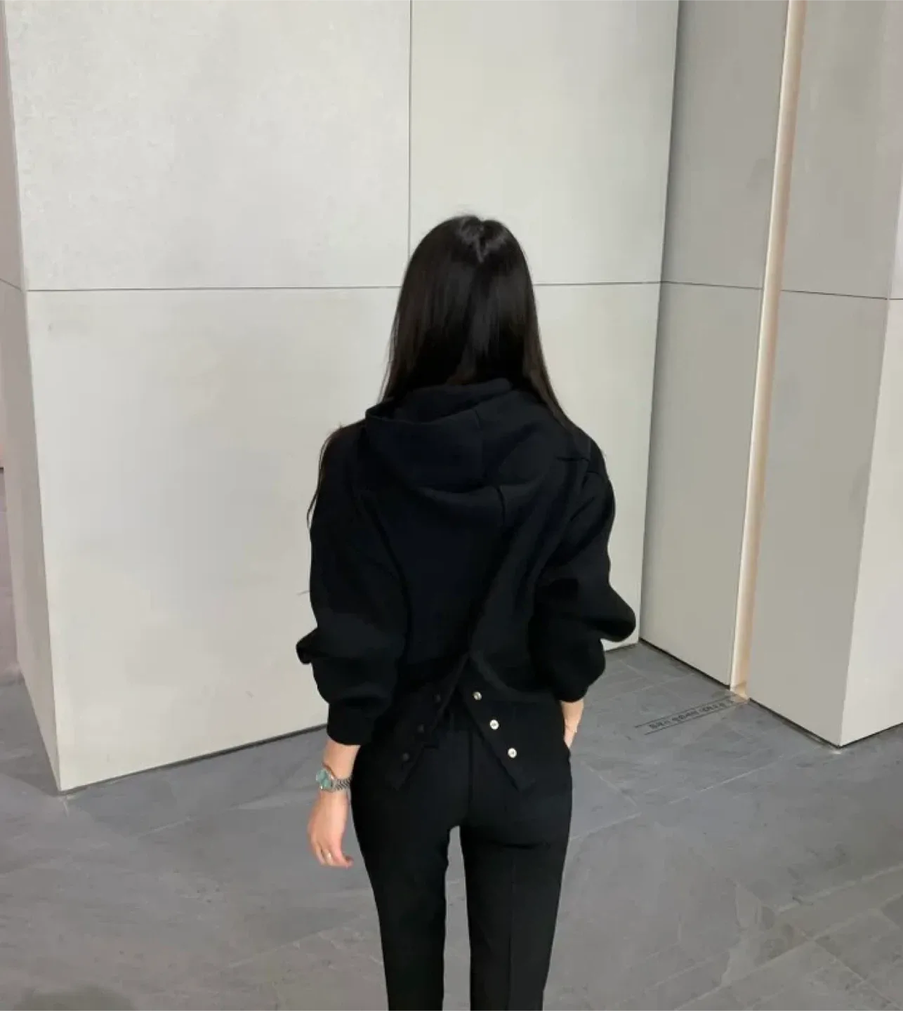 뒷 단추버튼이 킵! 블랙 후드🖤