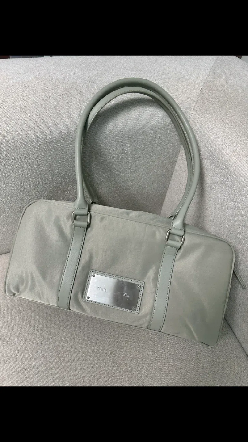 마뗑킴 스포티 도트백 카키 상태 좋음