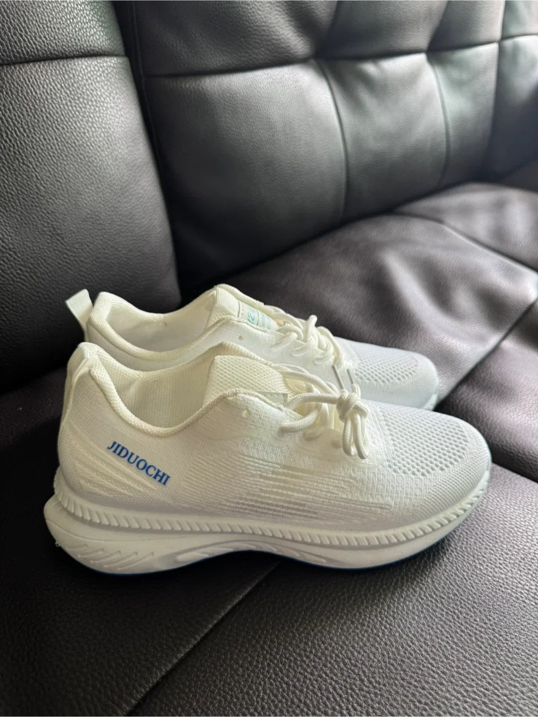 🧢 화이트 운동화 250 / 새상품급