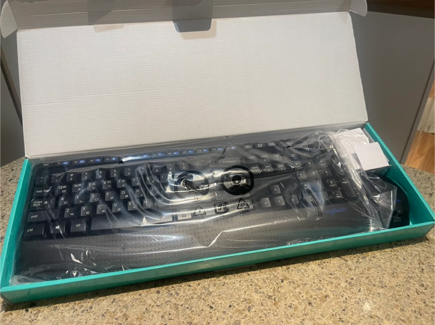 로지텍 MK345 무선 키보드 마우스 세트 새상품