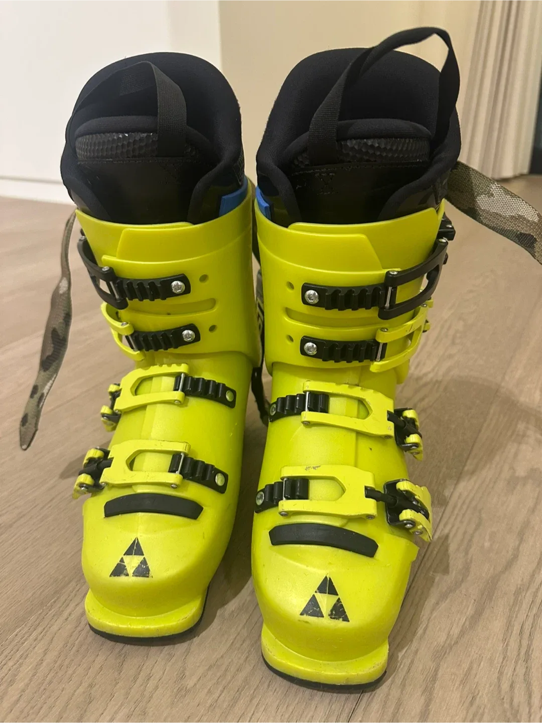 피셔 RC4 스키 부츠 235mm