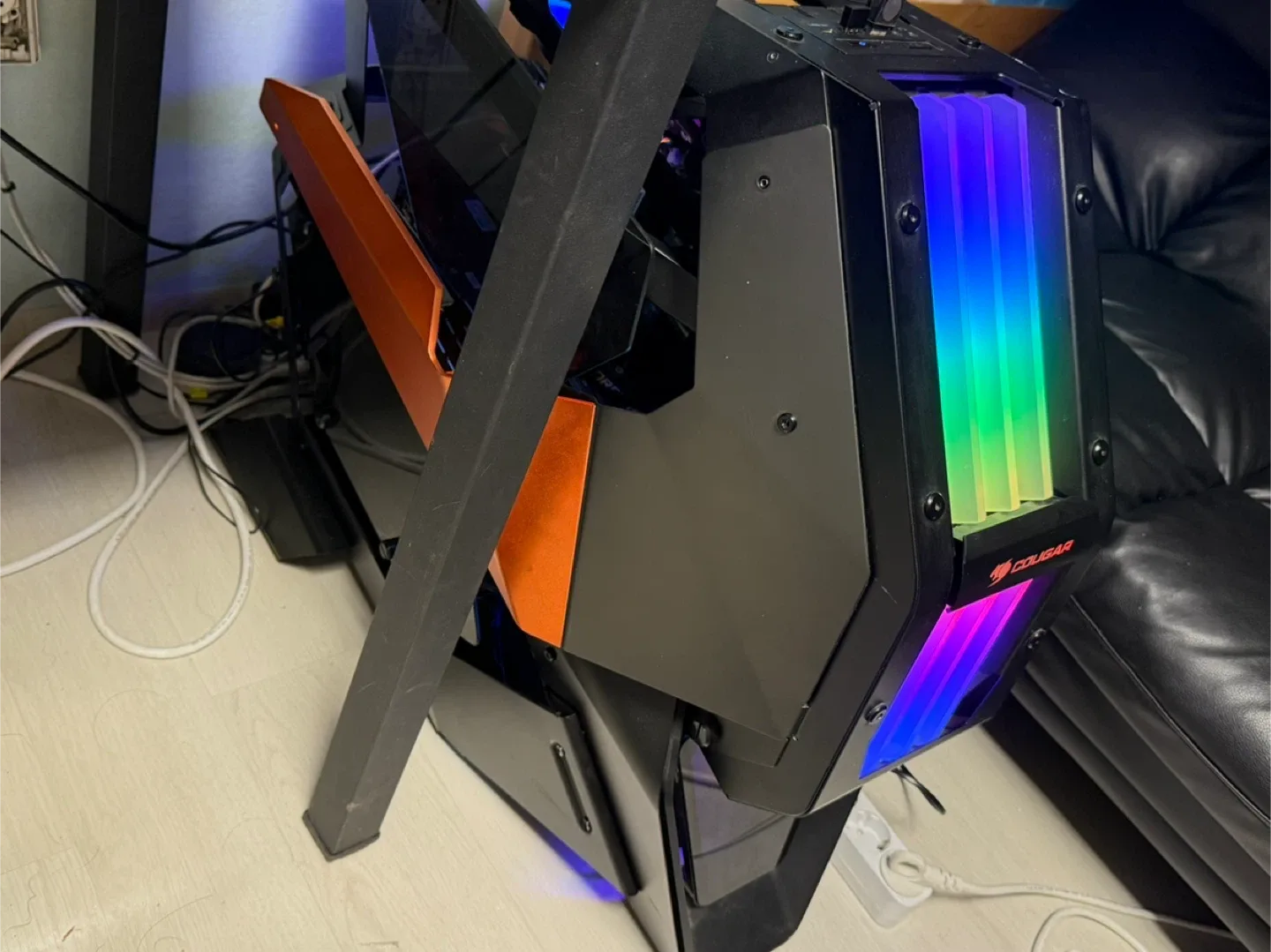 Rtx3080게이밍 컴퓨터+32인치 144hzQHD모니터+게이밍키보드