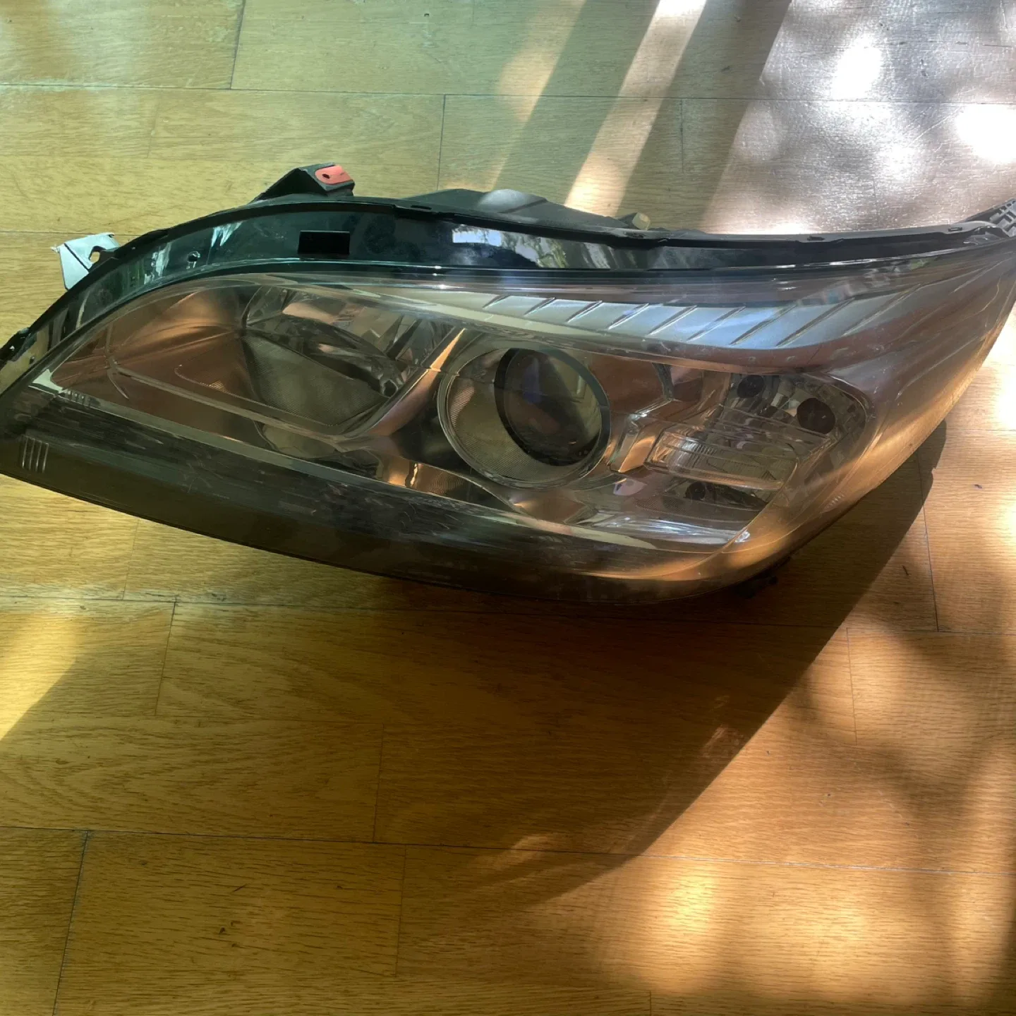 말리부 헤드라이트