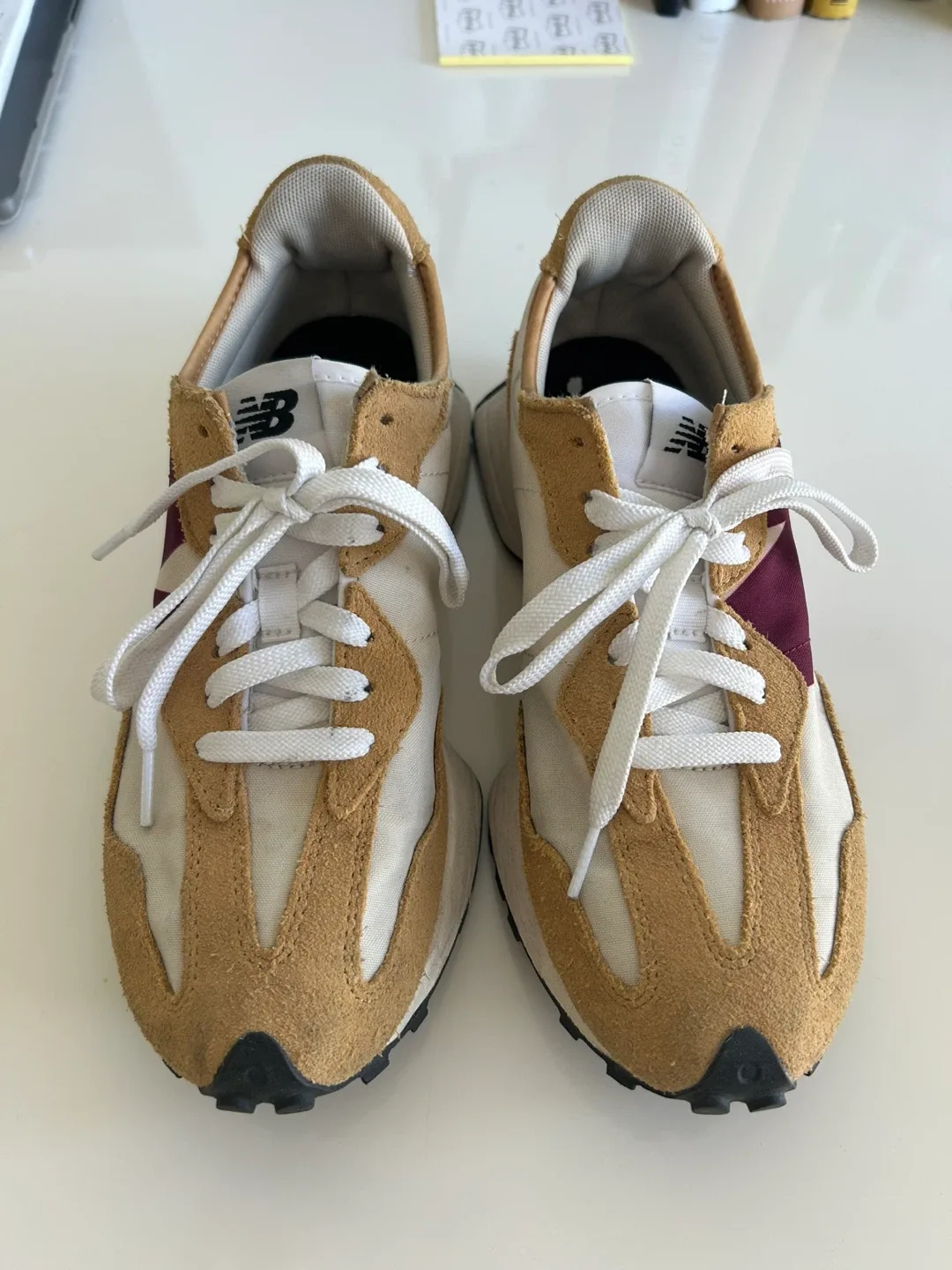 뉴발란스 327 운동화