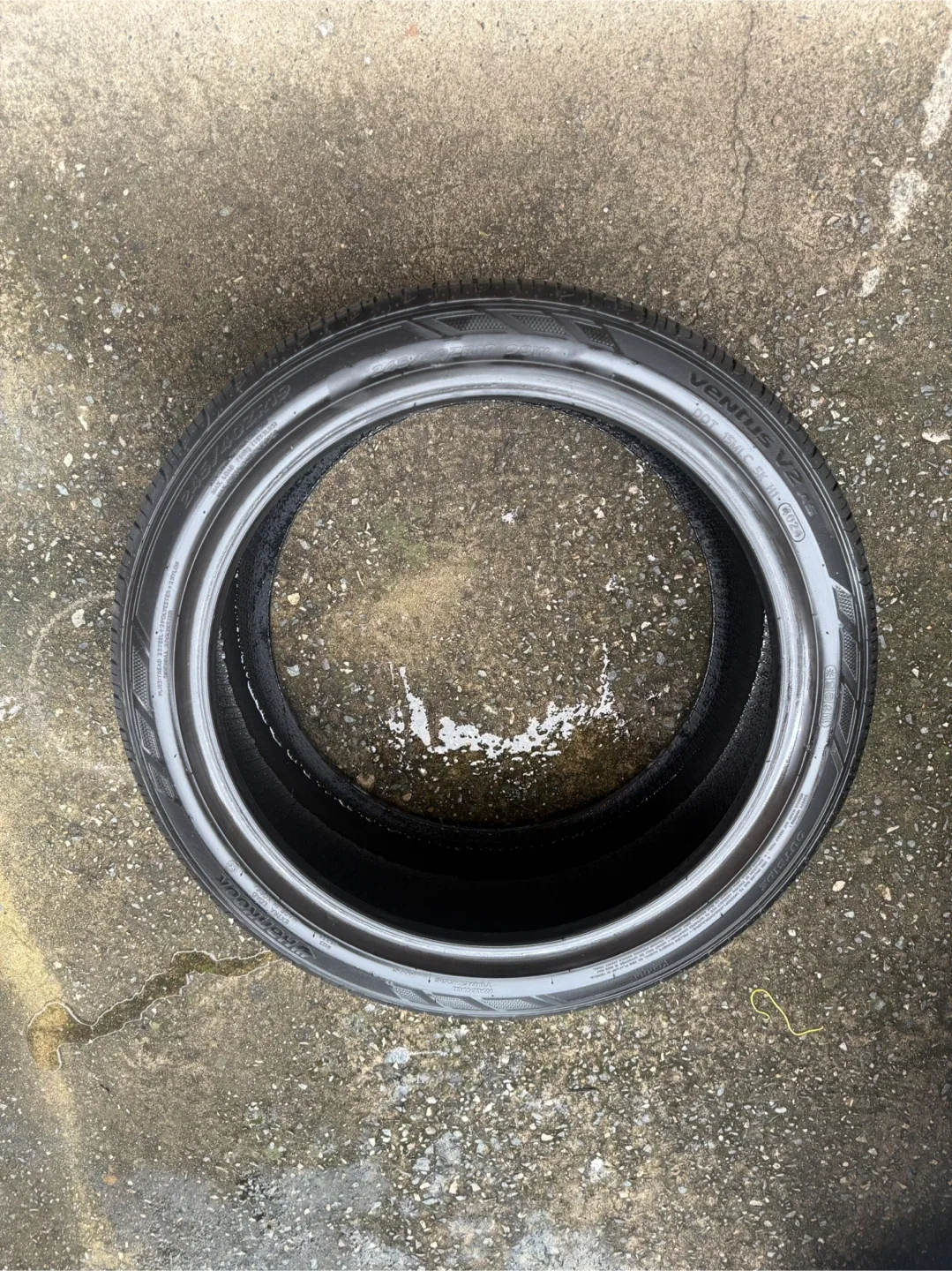 245/40/19 중고타이어