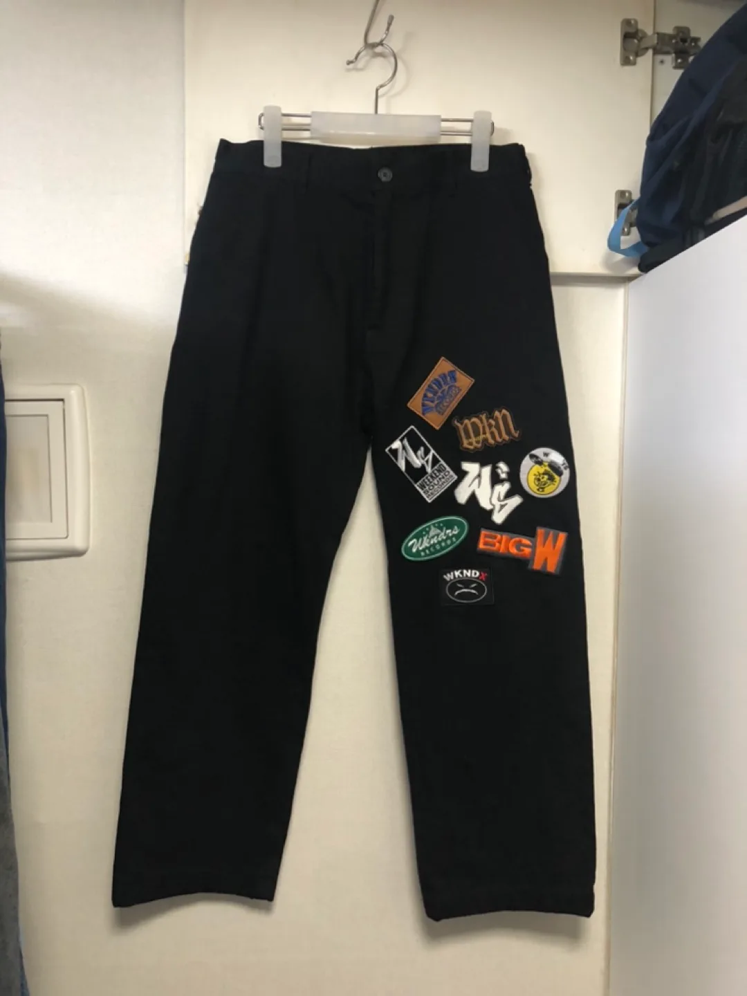 위캔더스 와이드 패치팬츠