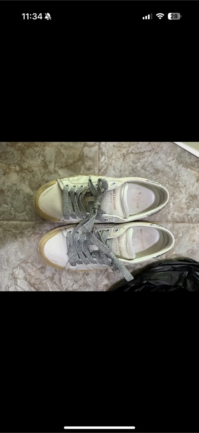 입생로랑 여성 스니커즈