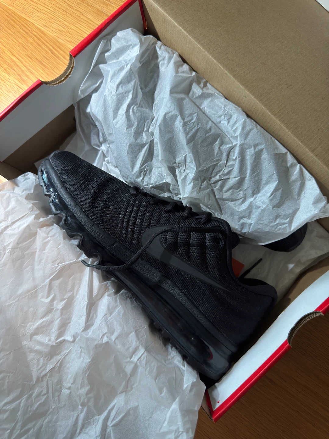 나이키 에어맥스2017 올블랙 새상품.나이키코리아제품입니다