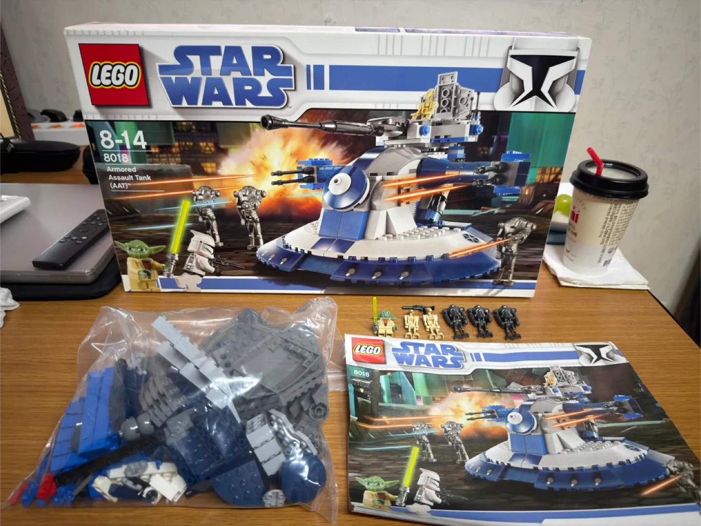 레고 스타워즈 8018 아머드 어썰트 탱크 AAT (중고)