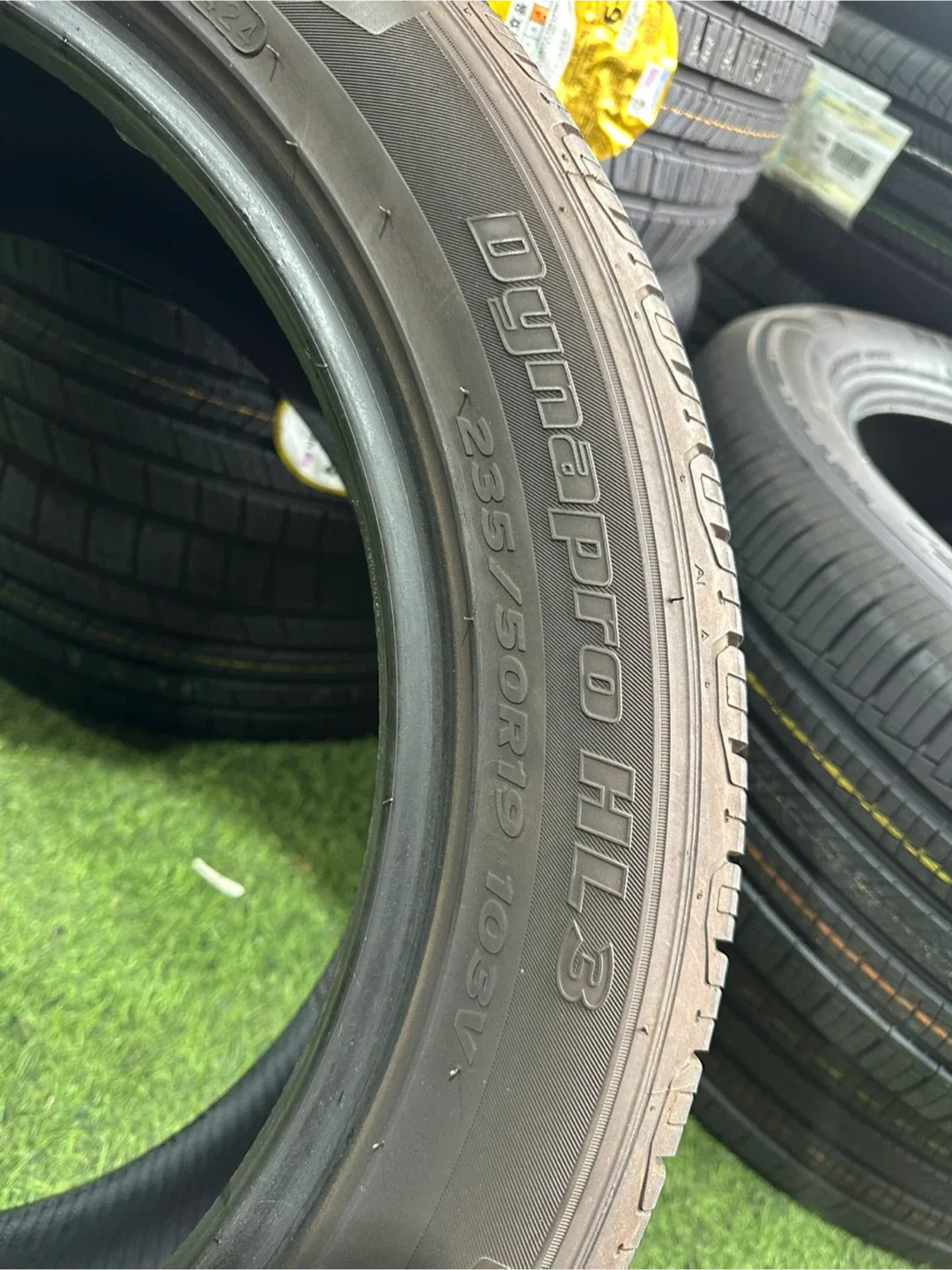 한국 다이나프로 HL3 235/50R19 중고타이어 2짝