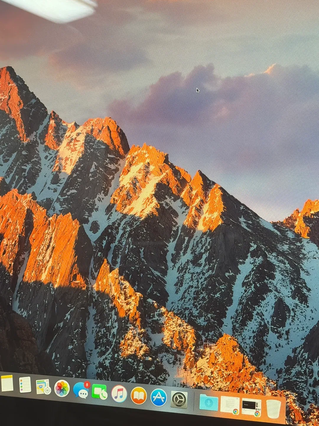 아이맥이랑 윈도우 듀얼 모니터로 연결 하실 수 있는 분 찾아여