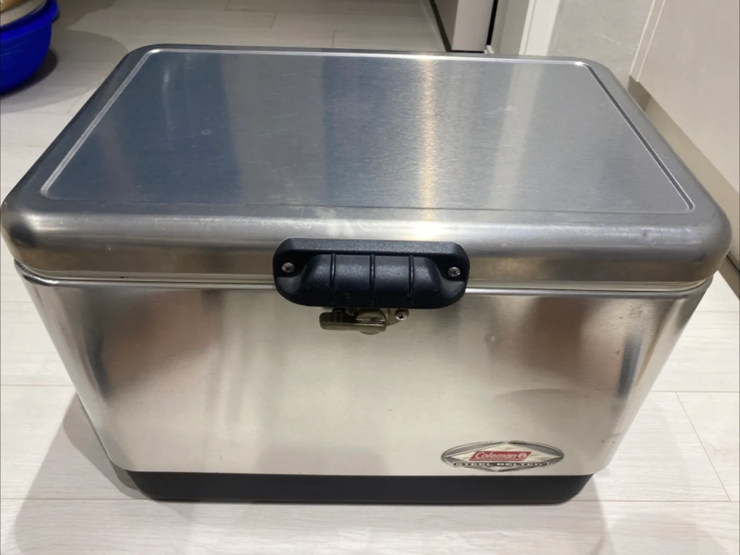 콜맨 스틸 벨티드 아이스박스 54쿼터