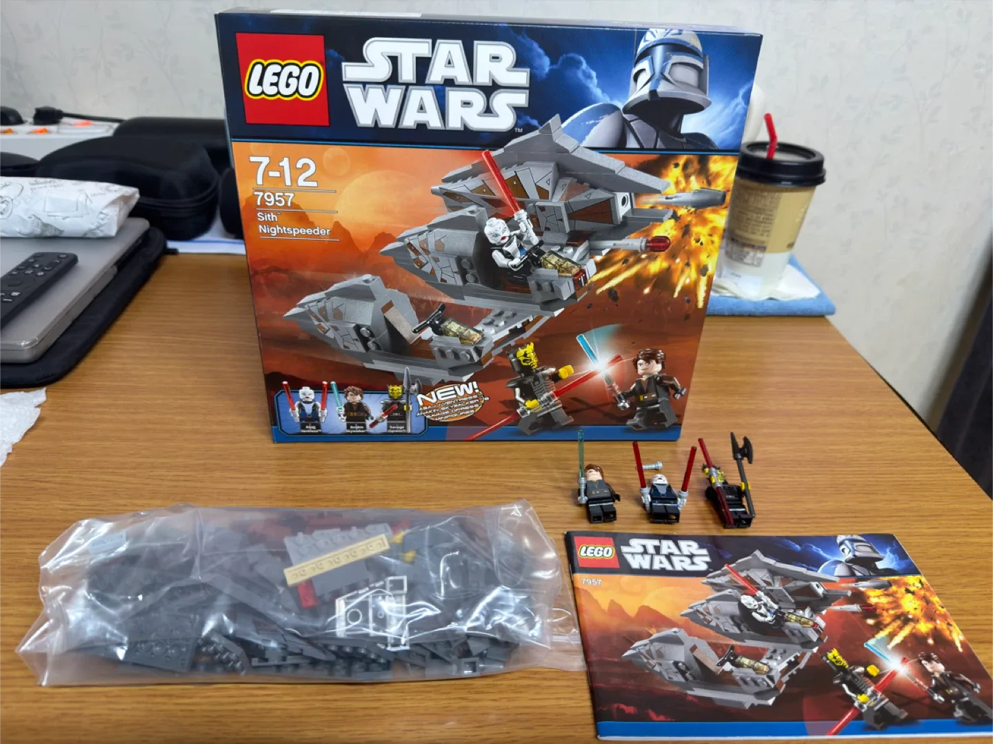 레고 스타워즈 7957 Sith Nightspeeder (중고)