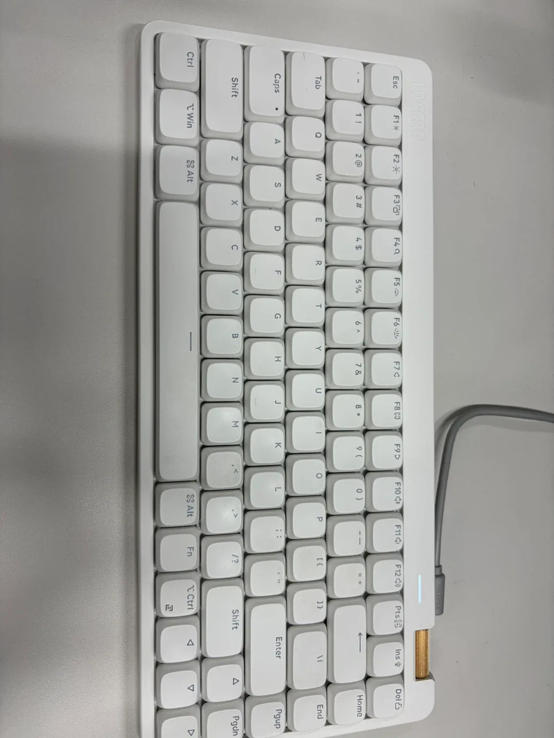 로프리 Flow Lite 화이트 텐키리스 키보드