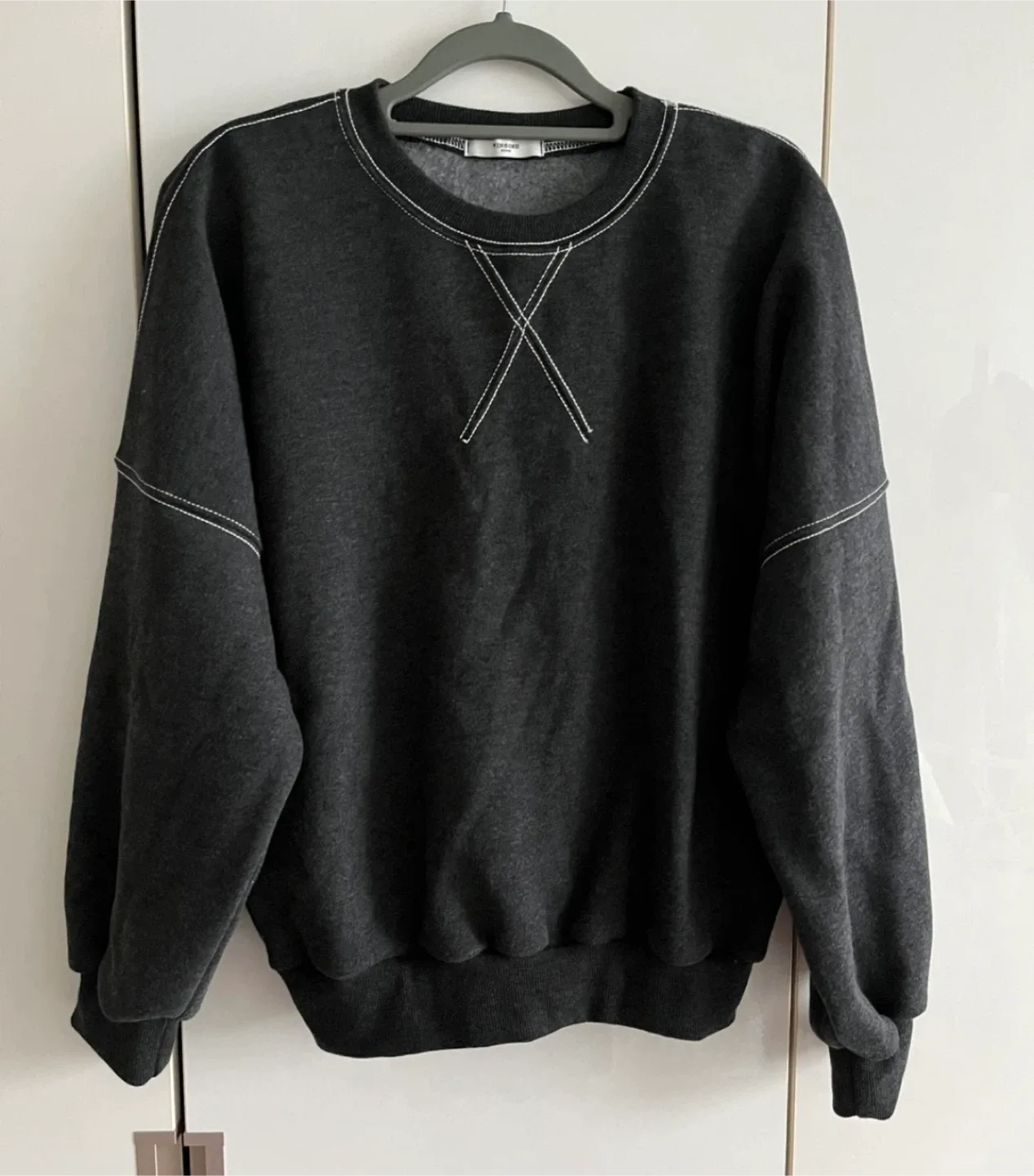 스티치 기모 맨투맨 (새상품)