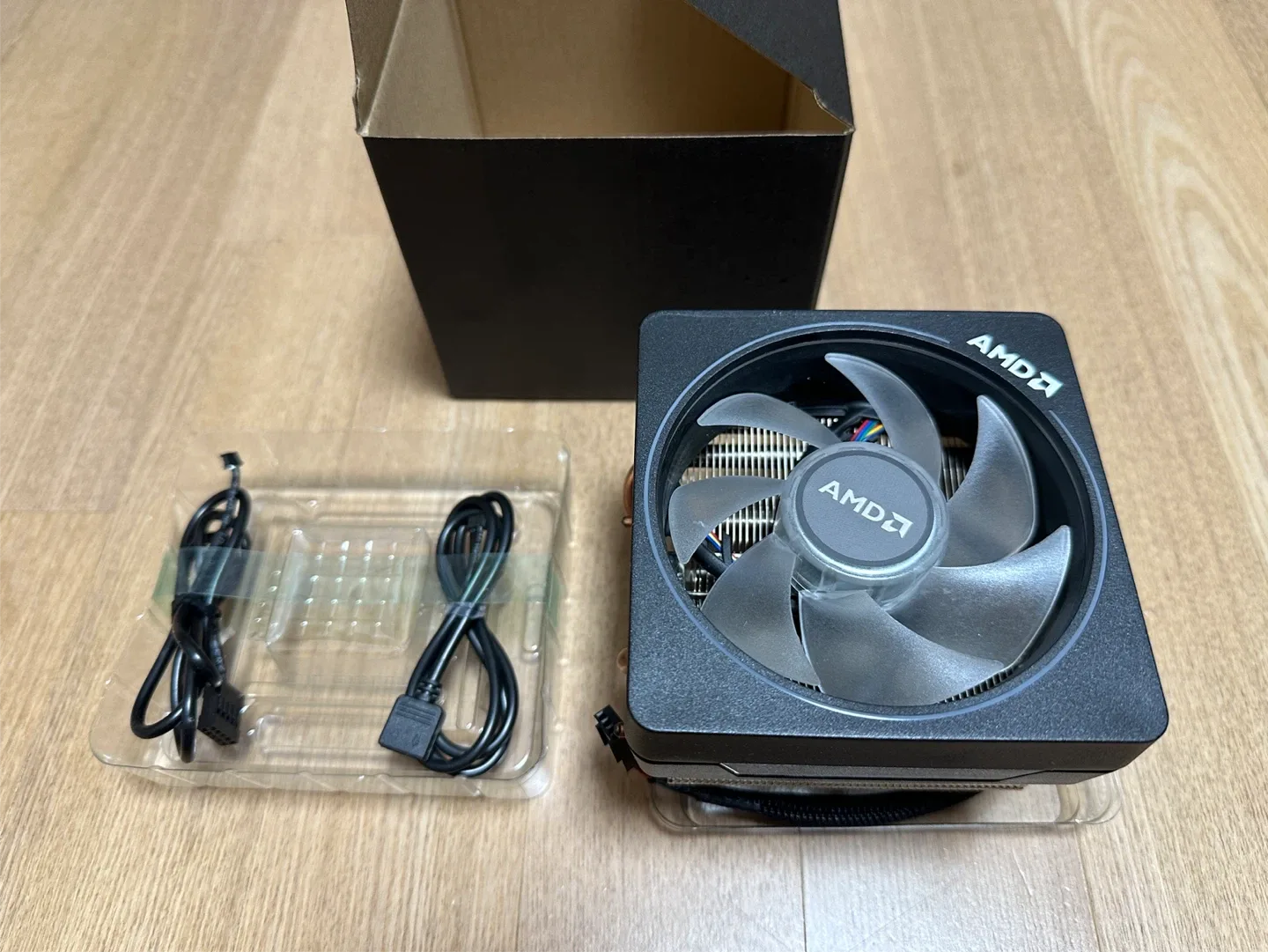 AMD 라이젠 프리즘 쿨러 중고 풀박스 구성