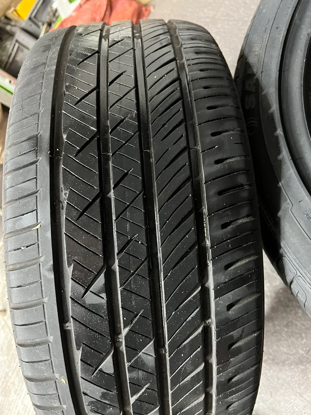 라우펜2454019 중고 타이어 2본 8만