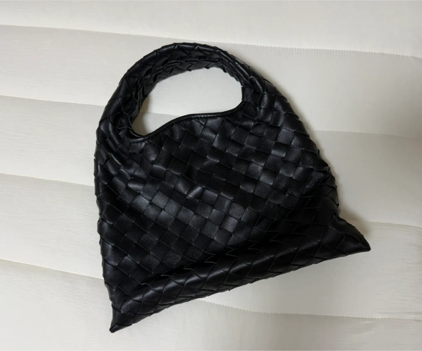 보테가베네타 홉 미니