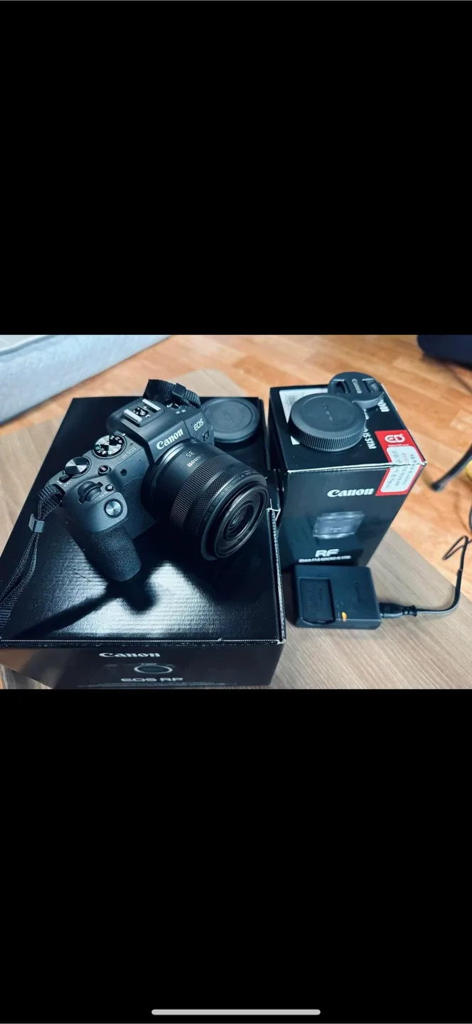 캐논 EOS RP 미러리스 카메라