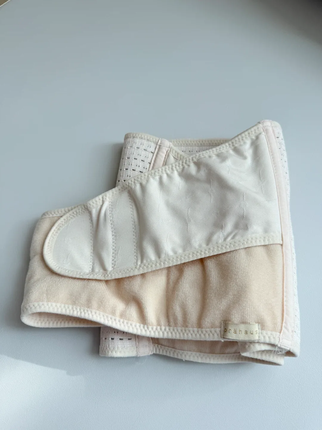 프라하우스 산전복대