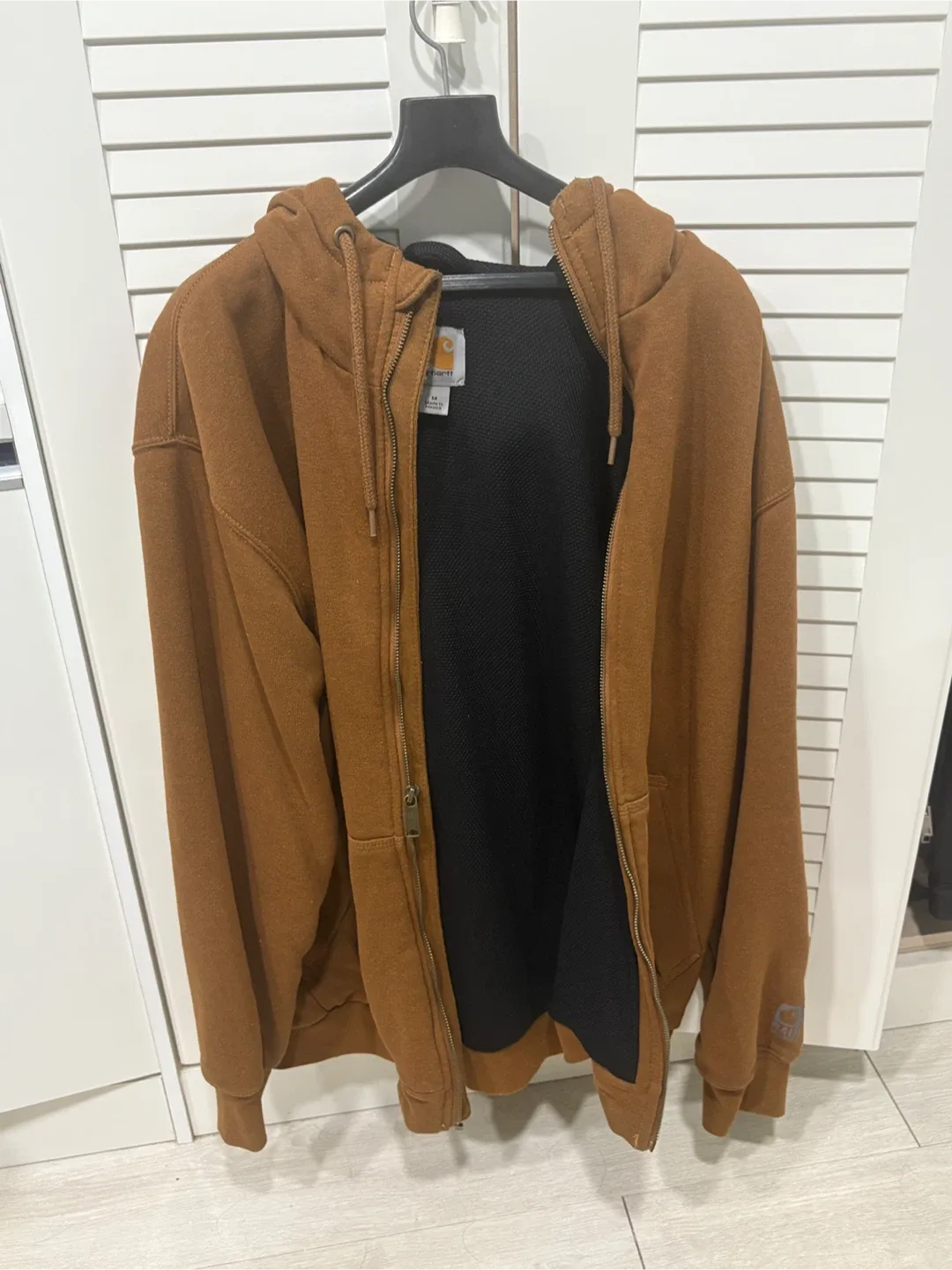 칼하트 브라운 후드집업 M 판매합니다