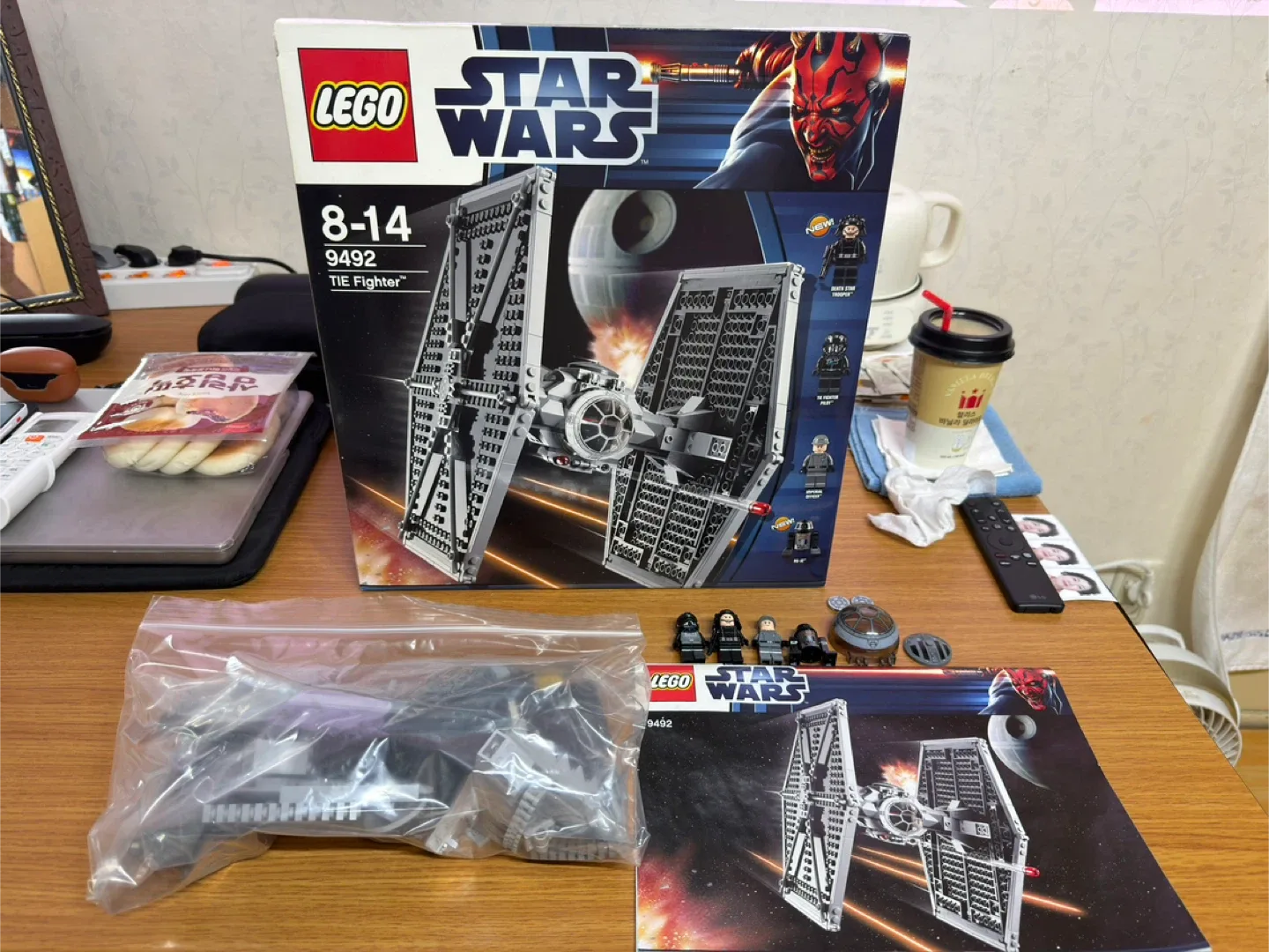 레고 스타워즈 9492 타이 파이터 (중고)