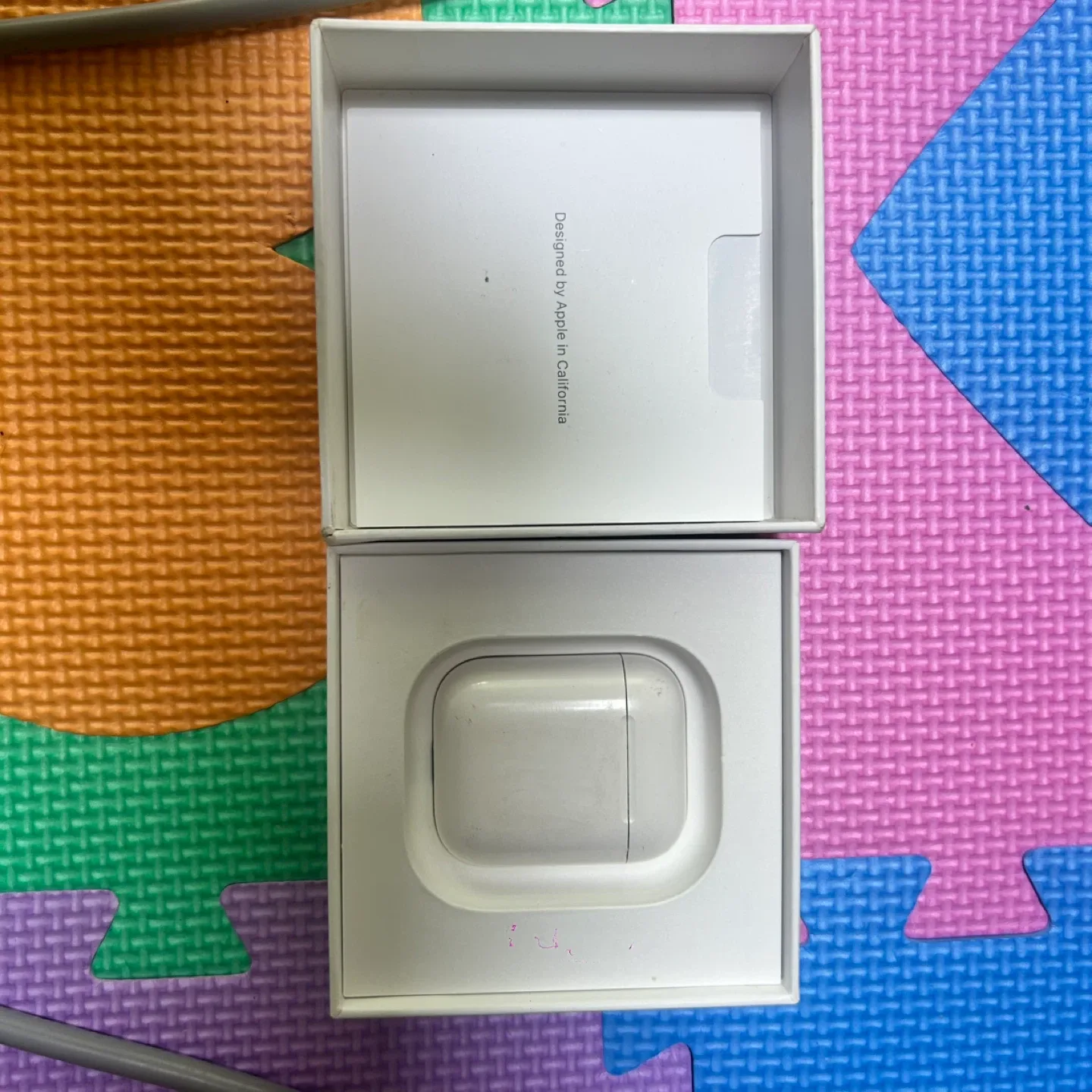 (중고) 에어팟 박스 및 케이스 중고로 판매합니다!