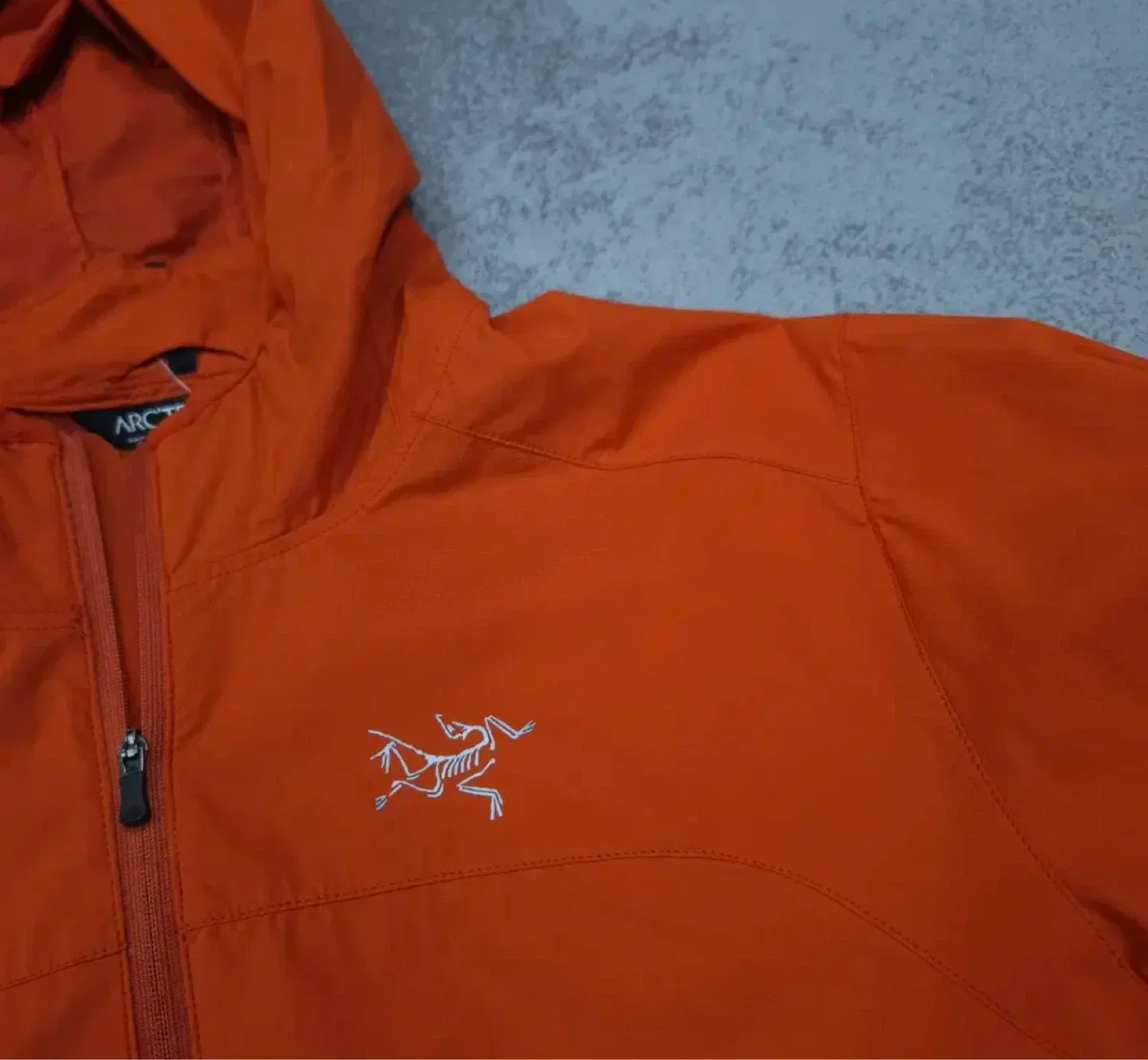 아크테릭스 바람막이 S