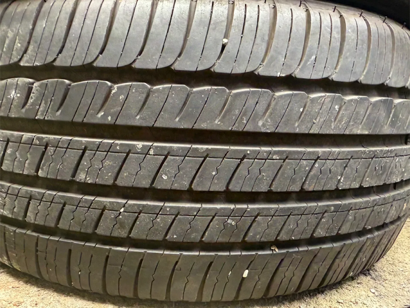 2454019 2754019 중고타이어