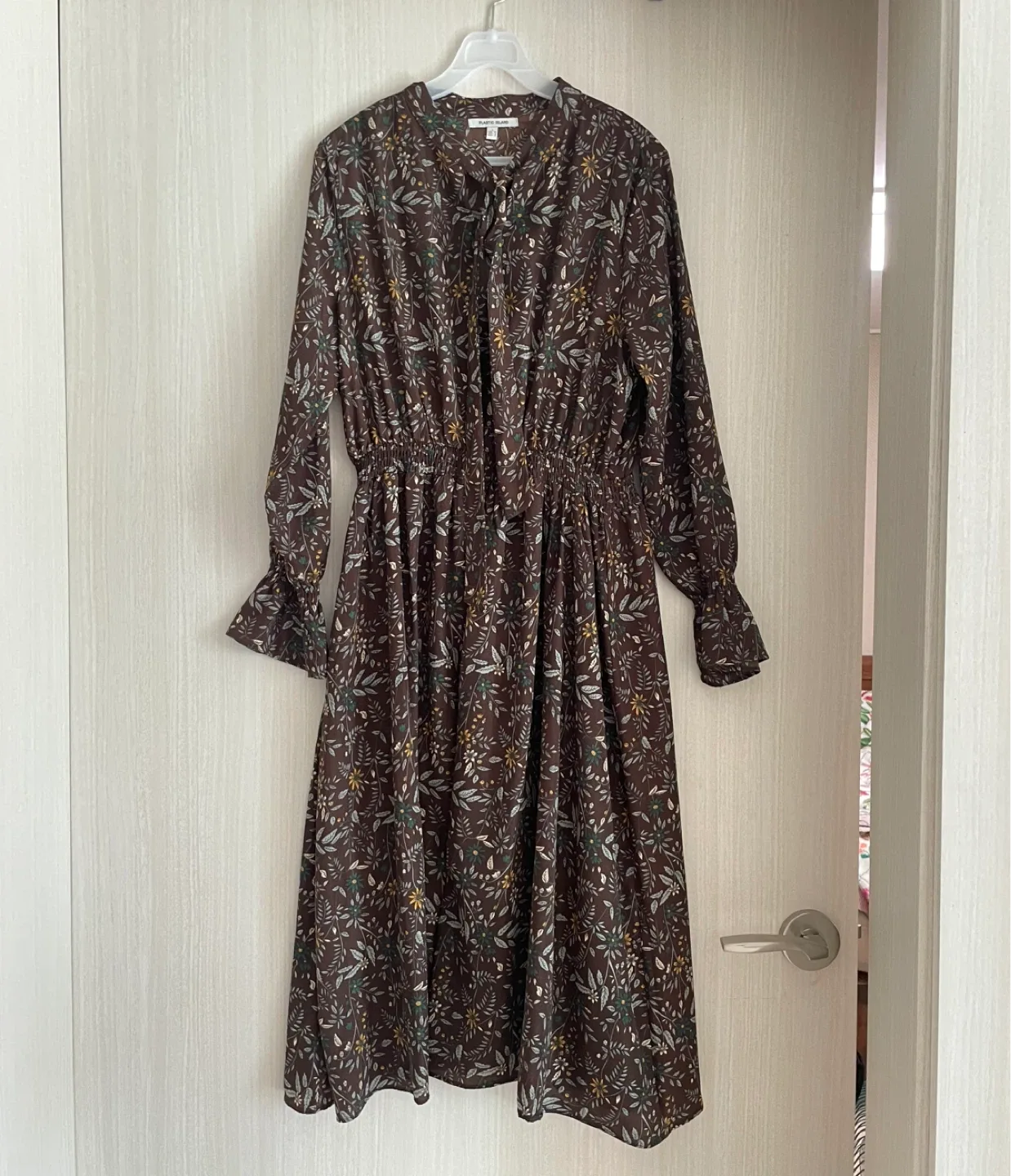 [미착용 새상품] 플라스틱 아일랜드 가을 꽃무늬 플라워 긴팔 리본 원피스 L