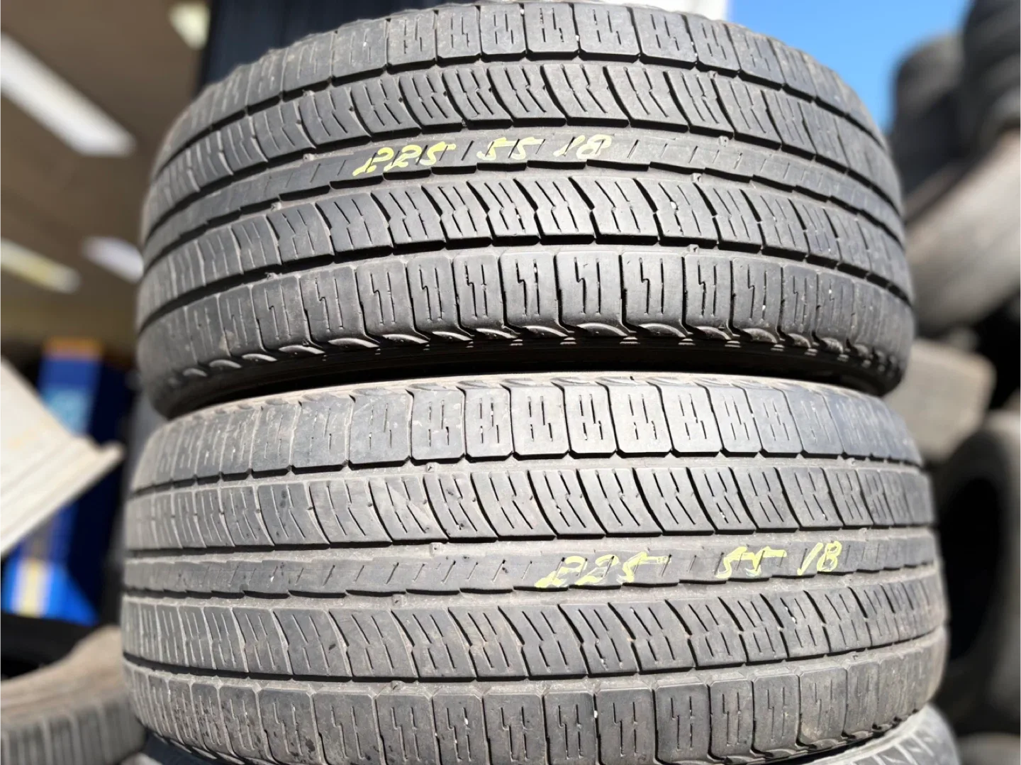 중고 금호 타이어 225 55 18 2짝 판매합니다