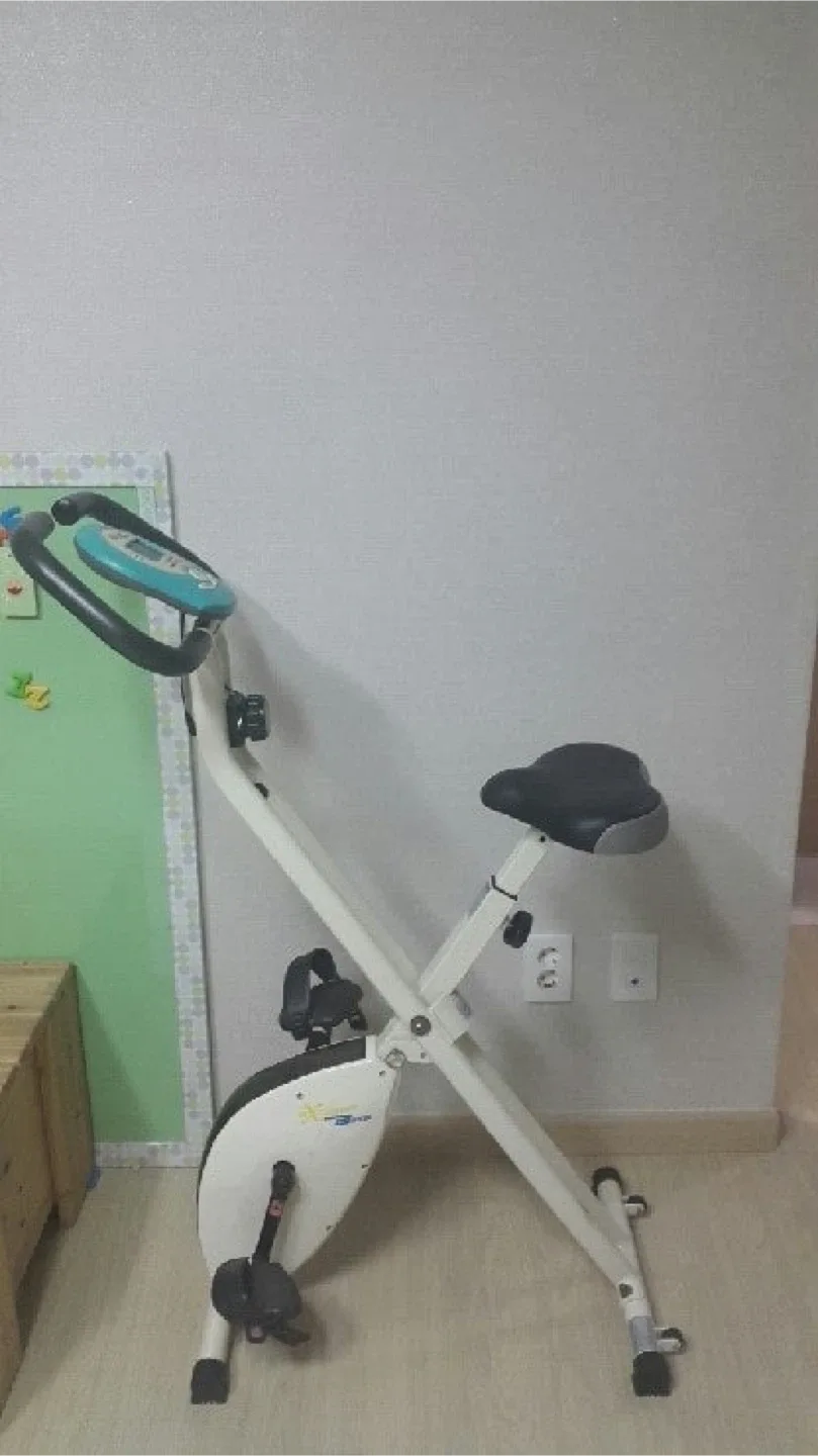 엑사이더 접이식 실내 자전거 중고제품