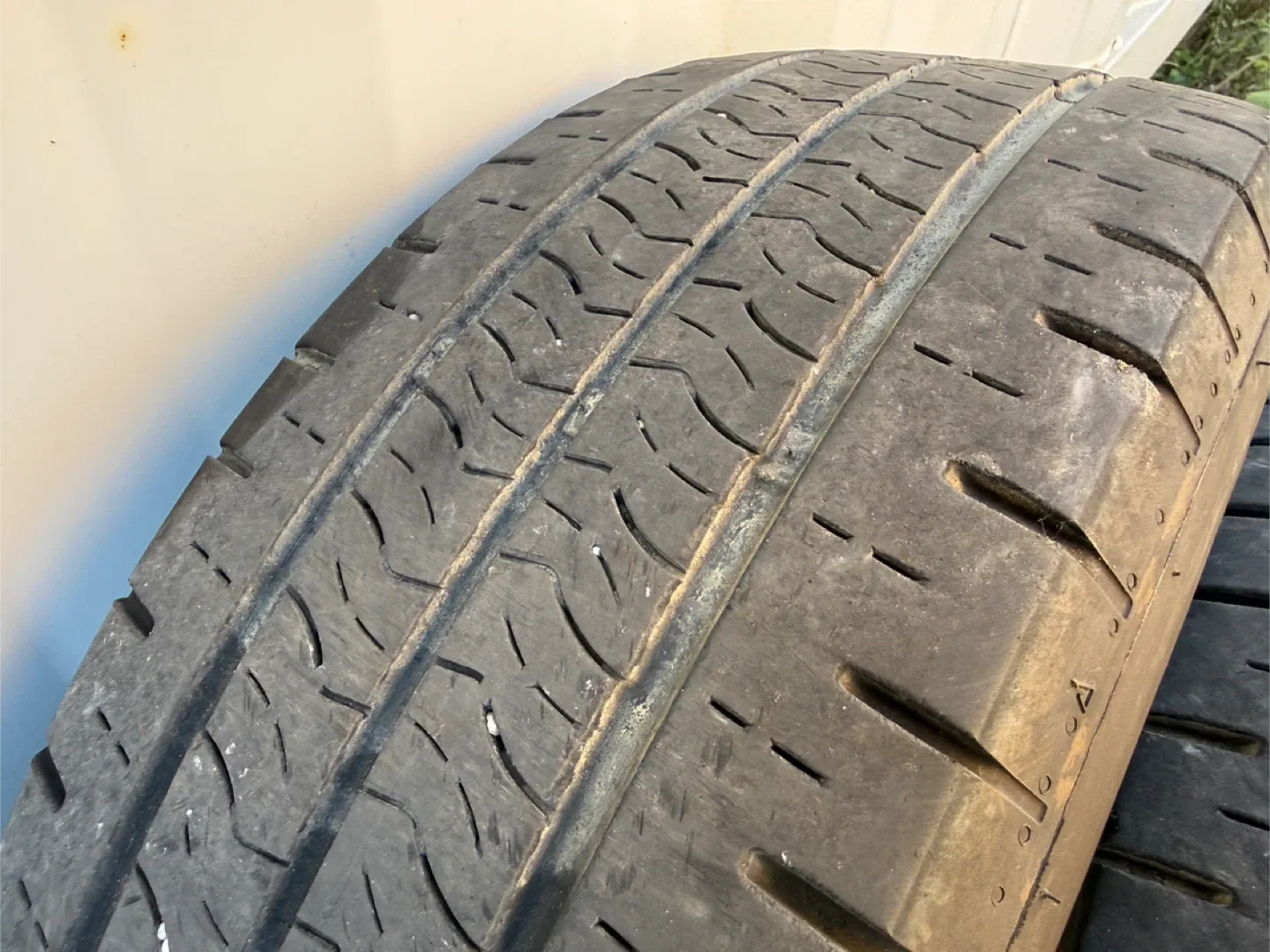 스타리아 중고 타이어 215/65r17
