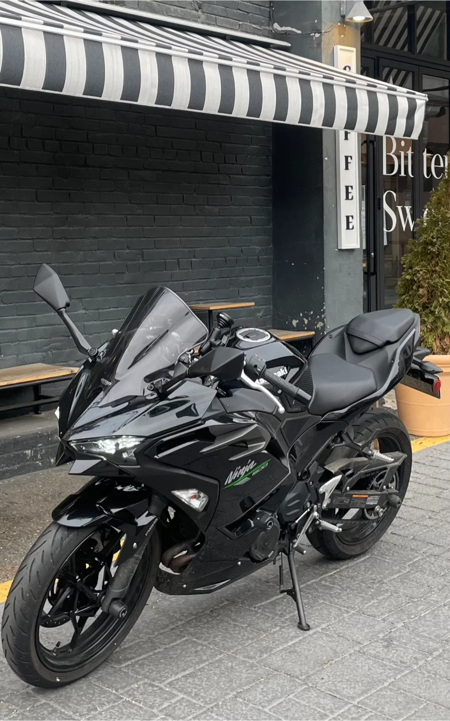 가와사키 닌자500 24년 신형 중고오토바이(바이크)