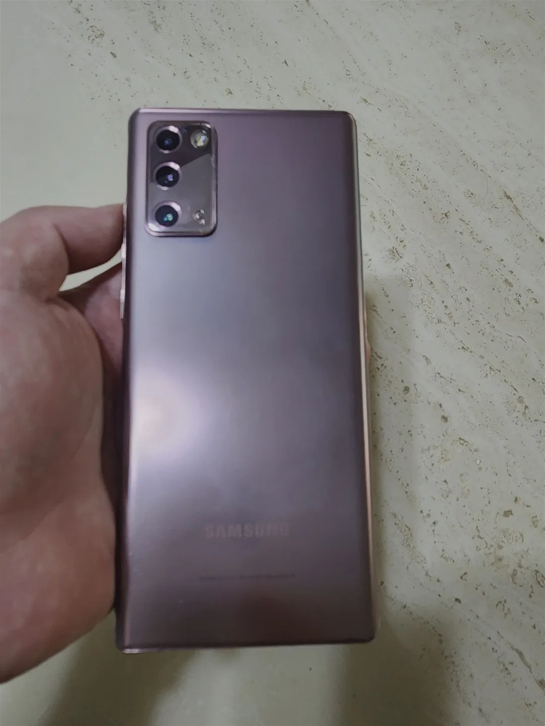 S급 갤럭시 노트20 브론즈 256GB, 카메라 선명·배터리 양호 깔끔한 중고폰